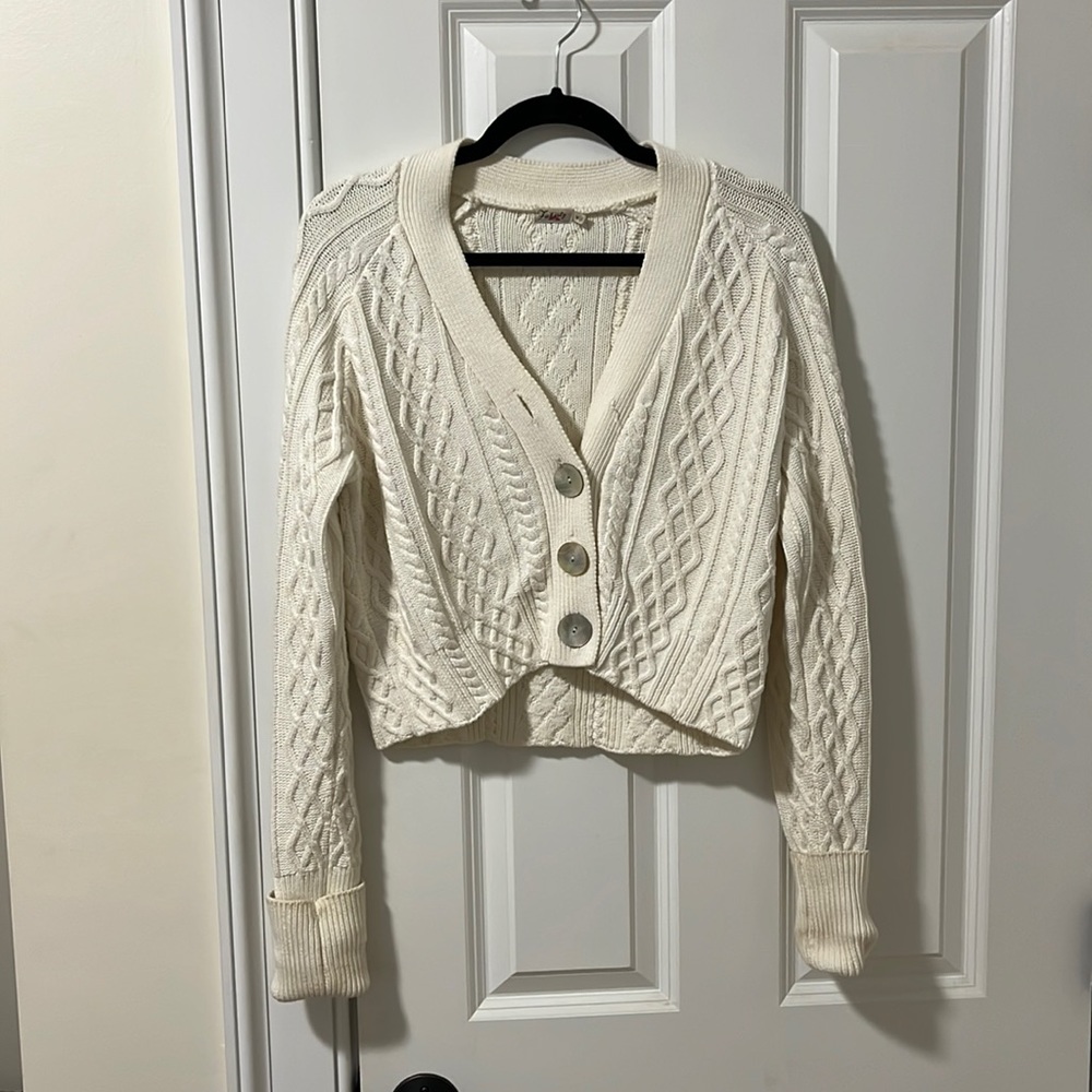 Faherty cream knit cardigan with mother of Pearl buttons